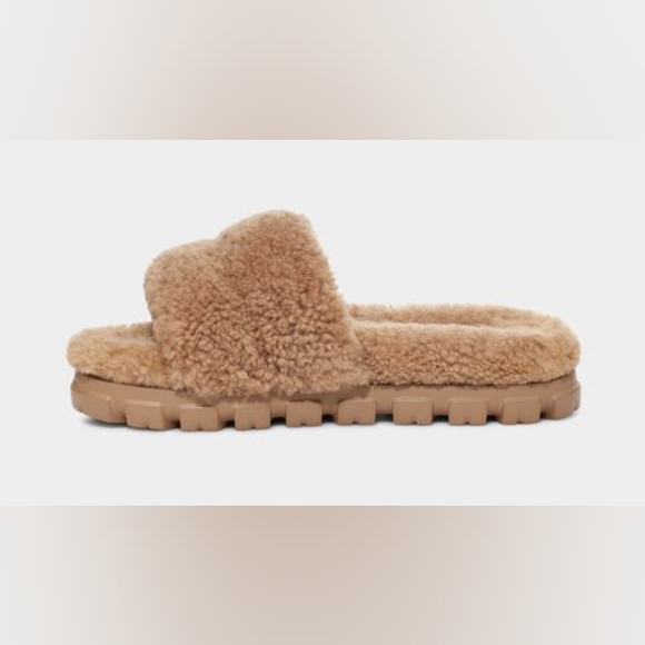 NWT UGG size 11 woman's Cozetta Curly Slippers - Picture 5 of 6